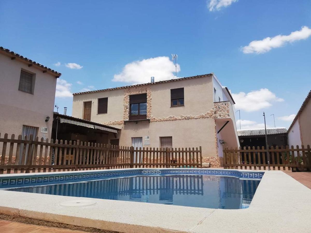 Casa Rural La Quinteria De Sancho Piscina Para Tres Apartamentos Argamasilla de Alba Exterior foto